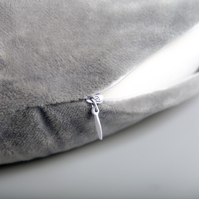 泰国天然乳胶U型枕旅游飞机护颈枕（灰色外套）