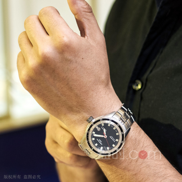 雪铁纳 Certina 潜水系列 C007.410.11.051.00 石英 雪铁纳 Certina 潜水系列 C007.410.11.051.00 石英