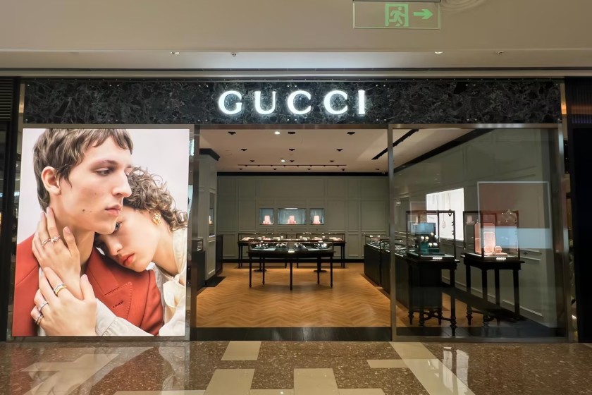 盛时表行邯郸新世纪中心GUCCI专卖店
