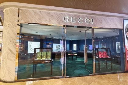 盛时表行上海新世界GUCCI专卖店