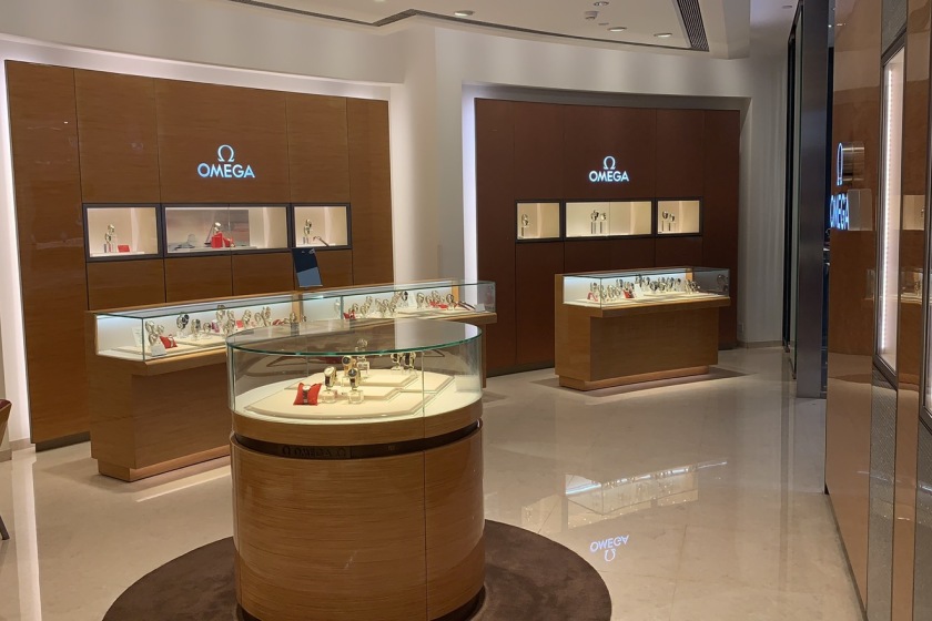 盛时表行张家港市曼巴特店