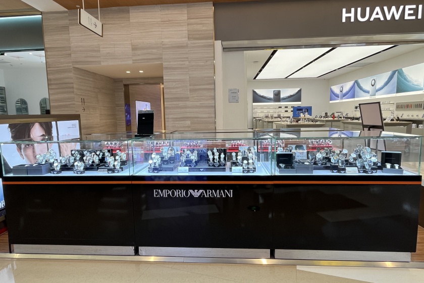 盛时表行郑州正弘城店