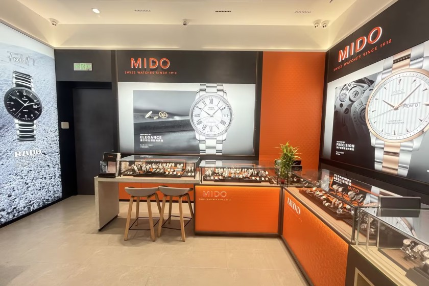 盛时表行苏州比斯特奥莱店