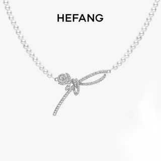 何方珠宝 HEFANG Jewelry 2023婚礼系列 HFL07720794 玫瑰丝带项链