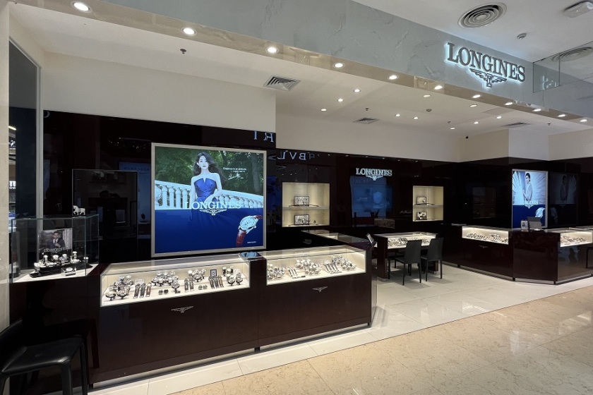 盛时表行成都王府井总府店