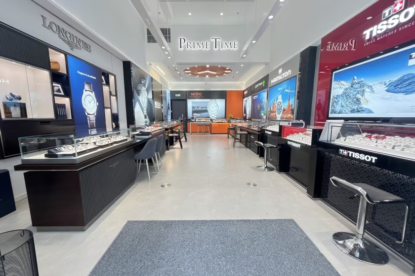 盛时表行苏州比斯特奥莱店