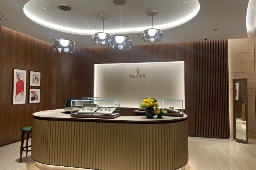 盛时表行郑州正弘城劳力士帝舵专卖店