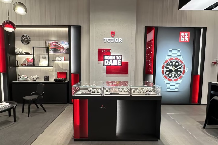 盛时表行济南万象城帝舵专卖店