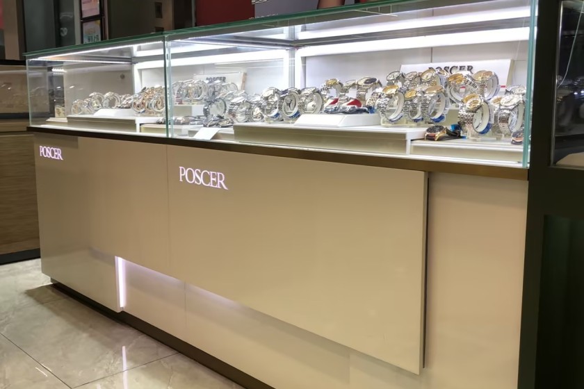 盛时表行张家港第一人民商场店