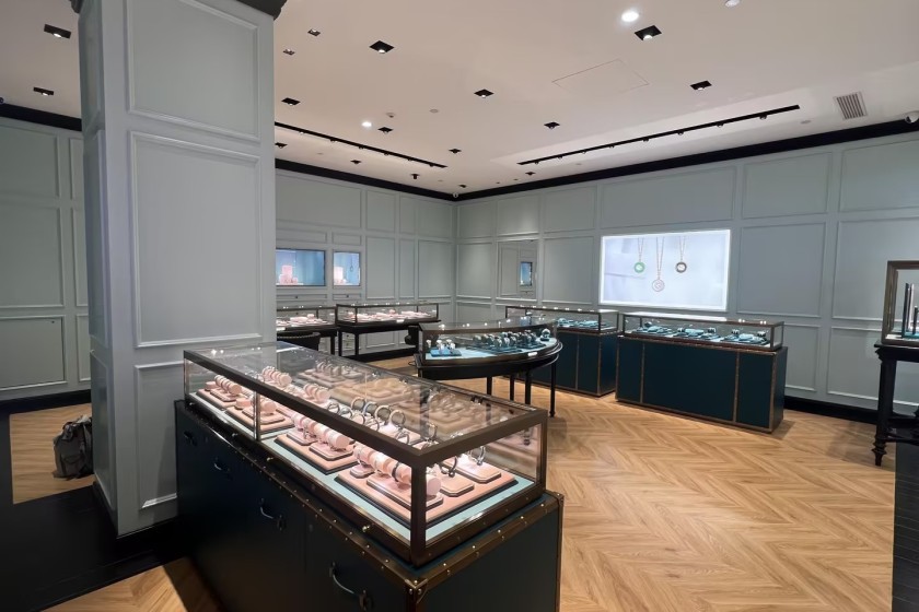 盛时表行邯郸新世纪中心GUCCI专卖店