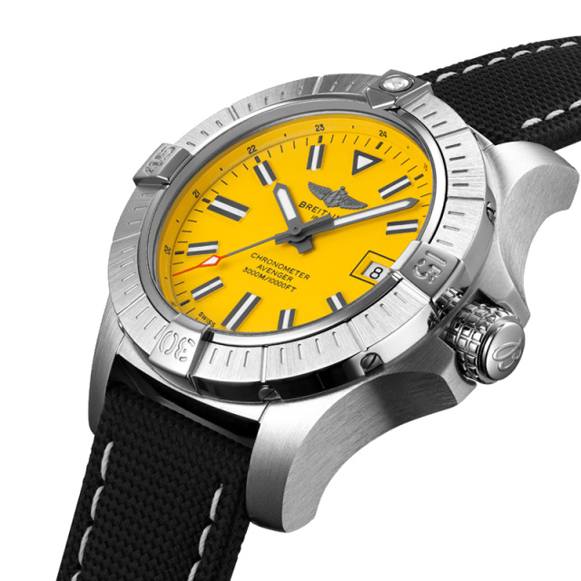 百年灵 Breitling 复仇者系列 A17319101I1X1 机械 男款